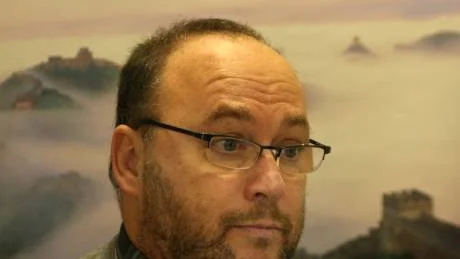 Benny Pfeiffer på Big Travel säger att det trots de dyra priserna är fullbokat med resor till Thailand och Norrköpingsavgångar.