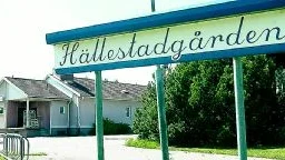 Åsikterna går isär om det existerar en vårdkö eller inte till Hällestadgården. Kösituationen debatteras just nu på kommunens webbplats. 									        Foto: Titti Olovsson/arkiv