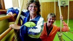 Här i Hårstorpsskolans gymnastiksal kommer Annica Franzén-Alarik och Carina Gustavsson att hålla i gympa för överviktiga barn en gång i veckan. 
FOTO: TITTI  OLOVSSON