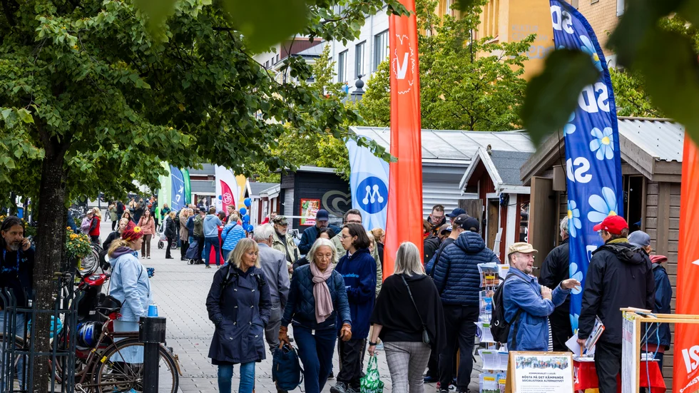 Skribenten menar att valstugereportaget från 2002 ligger bakom svårigheter att diskutera vissa saker.