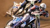 I kväll möts ettan och trean i GP-speedwayen på Kråkvilan. Tony Rickardsson (här längst bak) kommer säkert att göra allt för att ta revansch på Jason Crump, som var snabbast av de två i lördags i Prag.
FOTO: PRESSENS BILD