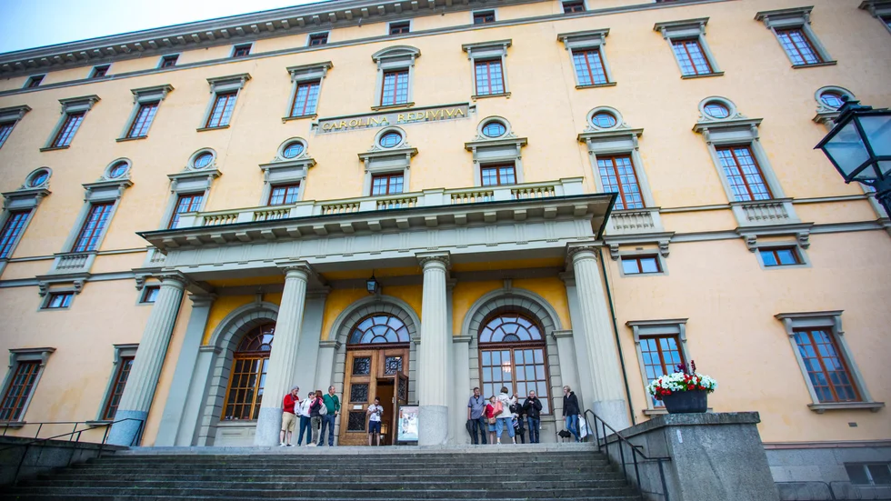 Att Carolina Rediviva ligger i Uppsala är ett påstående som ganska snabbt kan verifiera som sant, byggt på Aristoteles definition av sanningen. Men fångar denna definition verkligen hela det vida begrepp vi kallar sanning, skriver John Sjögren.