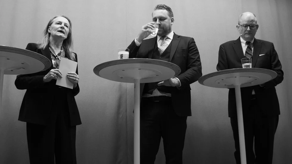 Susanna Popova, Mattias Karlsson och PJ Anders Linder på den konservativa scenen. 