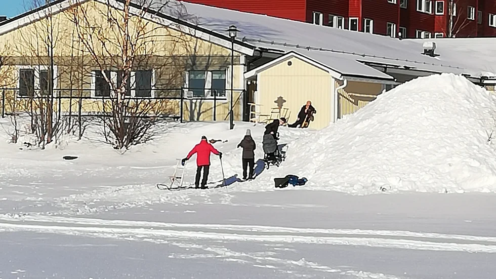 En ramp skulle underlätta för de boende på Varvet att ta sig ut på isen.