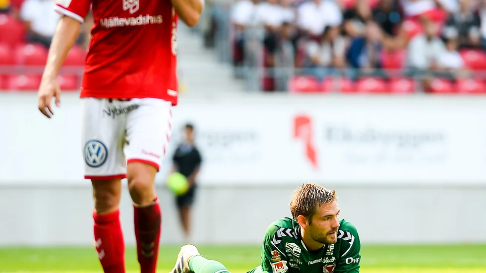 En tung förlust för Henrik Löfkvist och hans Kalmar FF. Falkenbergs 1-0 mot Eskilstuna skickade Kalmar till nedflyttningskval.