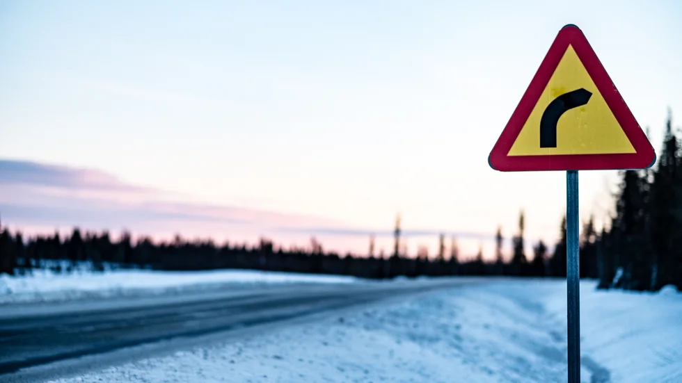 "Väg 395 borde prioriteras och åtgärdas snarast möjligt då man har för avsikt att utöka transporterna mellan Kaunisvaara och Svappavaara", skriver Urban Vikström, regionalt skyddsombud för Transportarbetareförbundet.