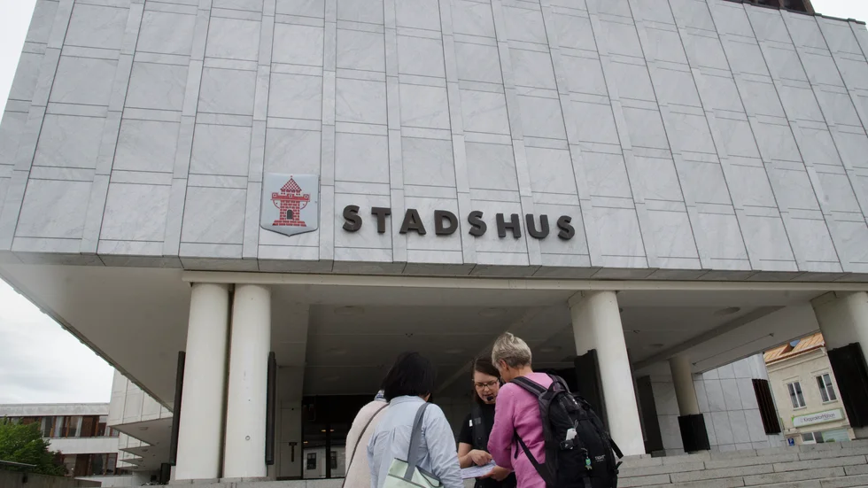 Centerpartiet drog vinstlotten i kampen om stadshuset. Uppgörelsen med Socialdemokraterna gav rikligt betalt. Men med makt följer krav på resultat, skriver Ulf-Göran Widqvist (S).