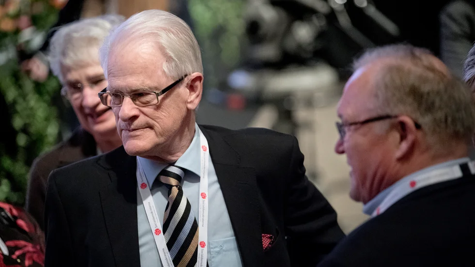 Ingvar Carlsson (S-ledare 1986-1996) fyllde 85 år den 9 november i år. I boken "Vad är socialdemokrati?" beskriver han och Anne-Marie Lindgrens partiets ideologi och alternativ till de högerradikala rörelserna.