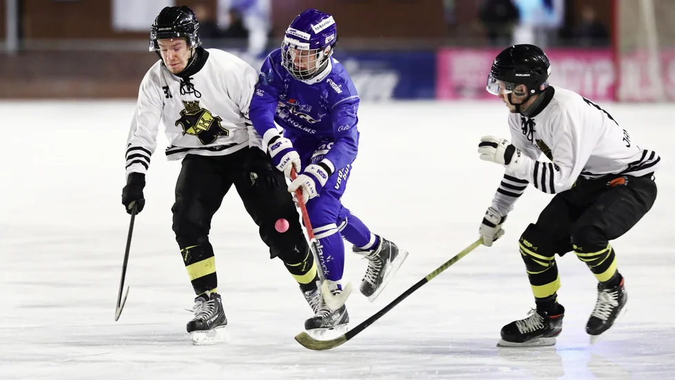 Viktor Spångberg var i en klass för sig när IFK Motala besegrade AIK med 9-2.