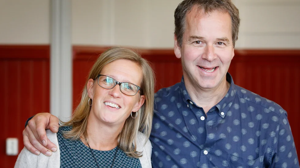 Kulturentusiasterna Inga-Lill och Ola Sjönneby har med sitt kulturhus i Tandla skola lyckats dra igång mängder av musikaliska samarbeten som berikat kulturutbudet i Sörmland avsevärt.