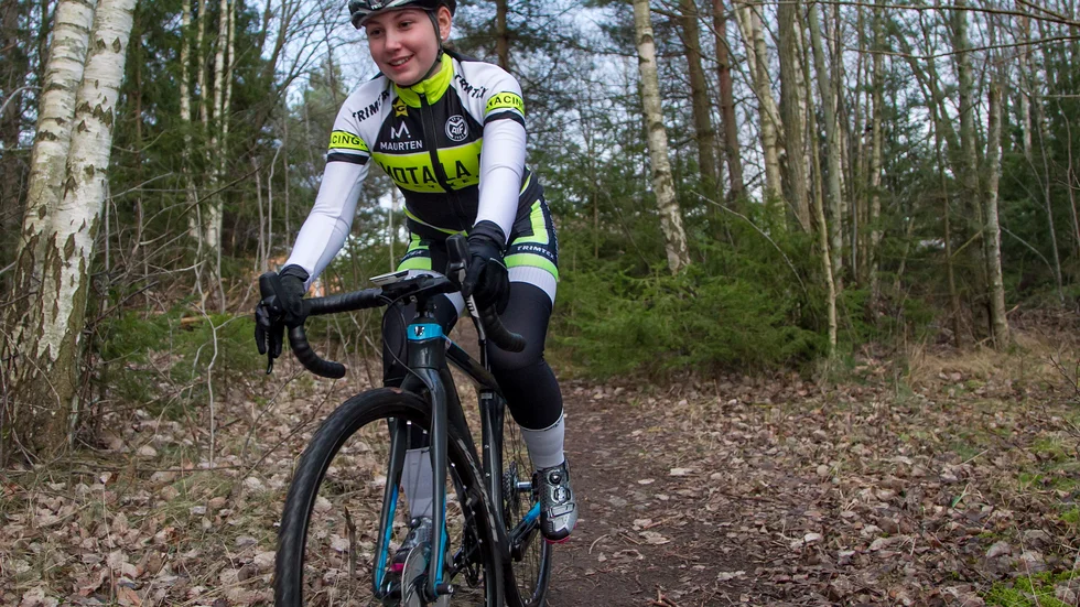 Amanda Mikaelsdotter siktar mot en topplacering på SM i cyklecross.