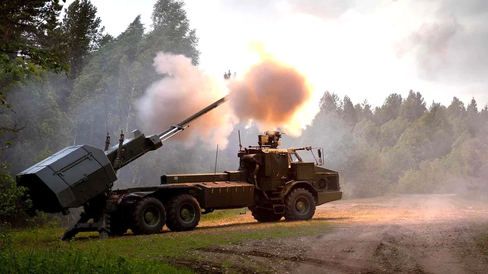 Det är artilleripjäser av den här typen som Försvarsmakten vill skjuta med från platser utanför Tofta skjutfält.
