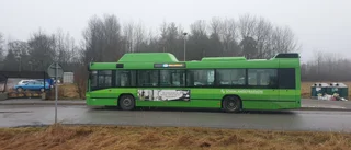 När kommer stadsbussen till Hållsta?