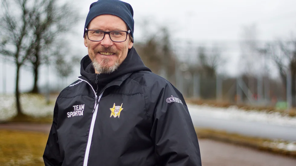 Motala AIF:s ishockeyordförande Stefan Svärd tycker inte att utredningen om Varamon behövs. "Lägg pengarna på att utveckla det idrottscentrum vi redan har", säger Svärd.