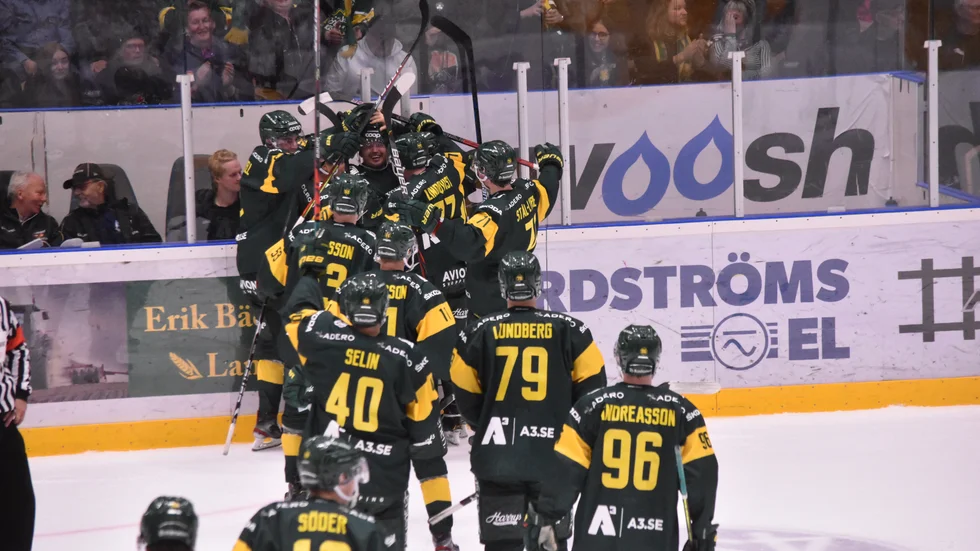 Björklöven jublar på nytt. Laget monterade ned BIK Karlskoga i den allsvenska finalen och allt mer pekar på att Löven går mot sin främsta säsong på nära två decennier.