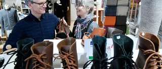 Handgjorda sneakers i Skråmträsk