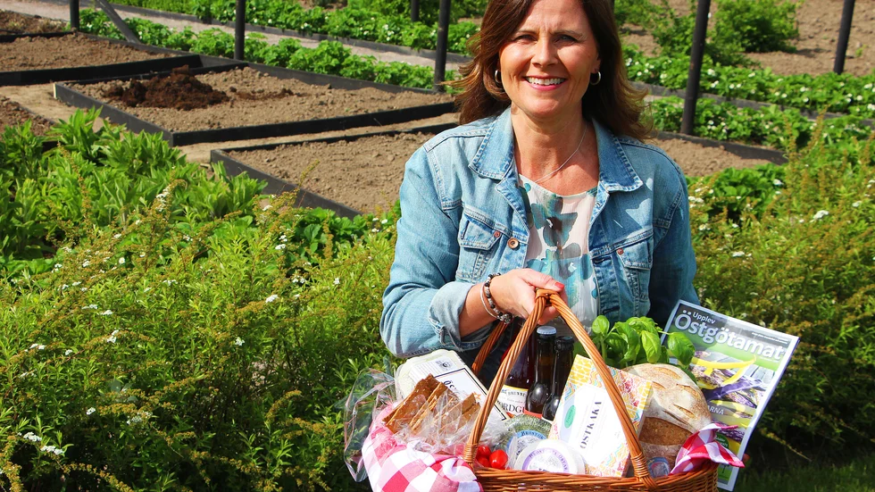 Picknickkorgen är packad med lokalproducerade delikatesser och Louise Ridderström kan ge sig ut på en kulinarisk utflykt i det gröna.