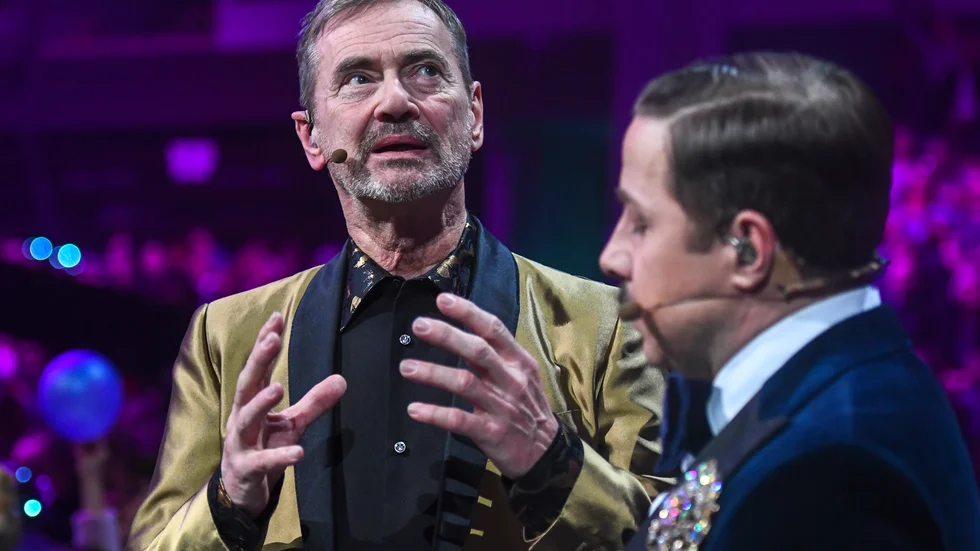 Christer Björkman och David Sundin fick frän kritik efter den gångna helgens "Inför ESC"-sändning. Men torsdagskvällens "Sveriges 12:a"-sändning ska likna ett mer traditionellt Eurovisionsupplägg, lovar SVT. Arkivbild.