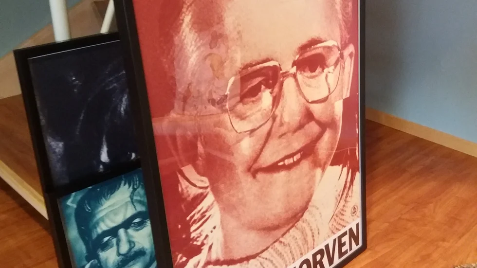 En av Sebastians favoriter, konstverket "Gorbatjorven" föreställandes en blandning mellan Gorbatjov och Tjorven, uppställd i utställningens politisk-surrealstiska hörna. 