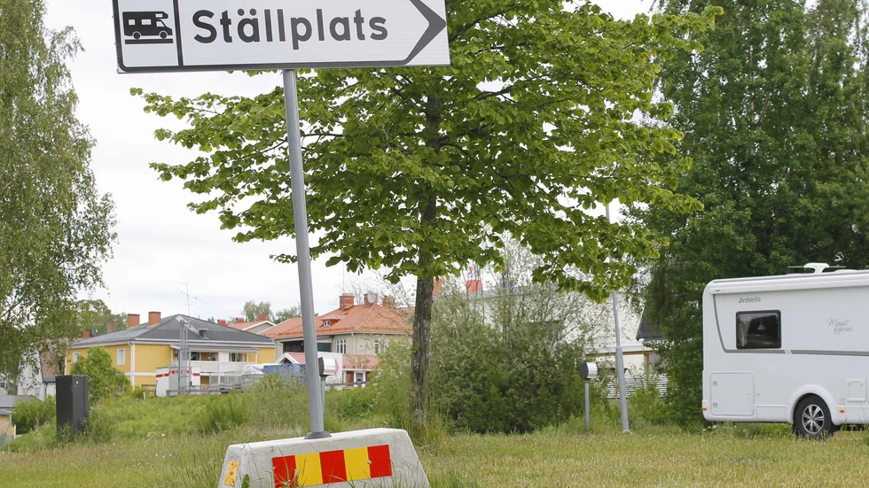 Tio nya ställplatser för husbilar ska Vingåker få i sommar. 
