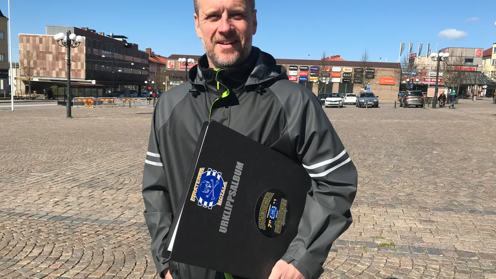 Ett "fränt" lag som engagerade hela stan och segern blev en sak för hela Motala. Så minns lagledaren Stefan Andersson Skill Piraternas SM-guld 2011. Nu har "Ando" fyllt 50 år och precis gjorde elitseriedebut som domare.