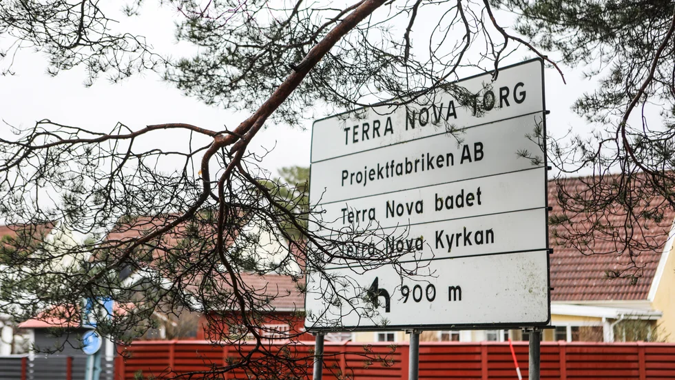 Terra Nova är utbyggt med många nya bostäder och boenden av olika slag. Trafiken har ökat markant, konstaterar Lotta som efterlyser en trafiklösning för fotgängare och cyklister.  