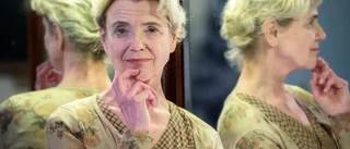 Stina Ekblad ger ut sina memoarer