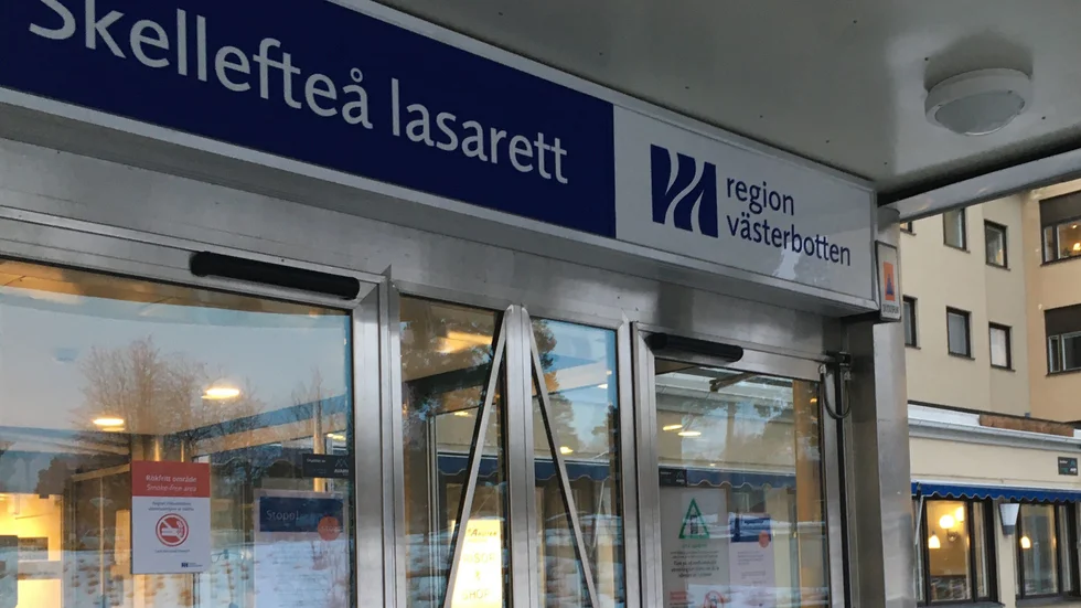 Personen som skickat klagomålet anser att bristen på omvårdnad ledde till att den närstående avled.