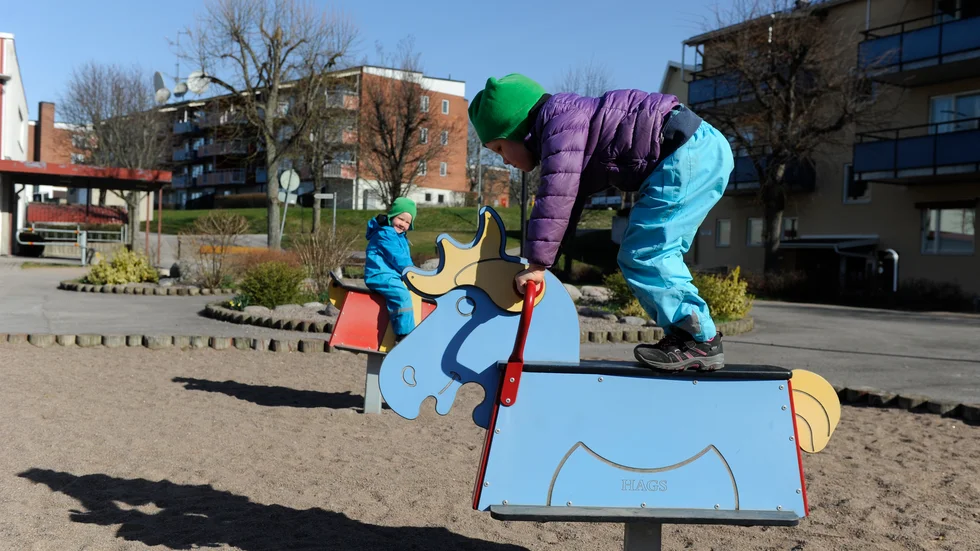 Det är dags att satsa på Hertsöns barn och vuxna. Det anser signatur "Utflyttad Hertsöbo". Bilden är en arkivbild.