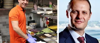 Donation bakom jätteleverans av mat till personal