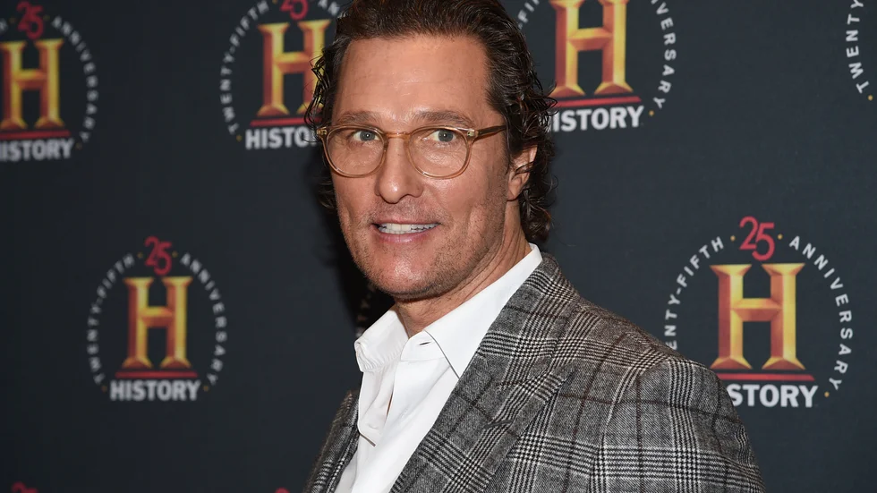 Alright, alright, alright. Det blev bingo direkt när Matthew McConaughey hoppade in som värd för bingokvällen på ett äldreboende i Texas. Arkivbild.