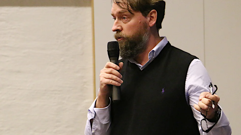 Hjalmar Österberg, ordförande i föreningen Vindfrid tycker det är viktigt att kommunledningen får veta att det är många som inte vill ha vindkraftparken inpå knuten.
