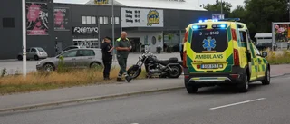 Personbil och mc i trafikolycka