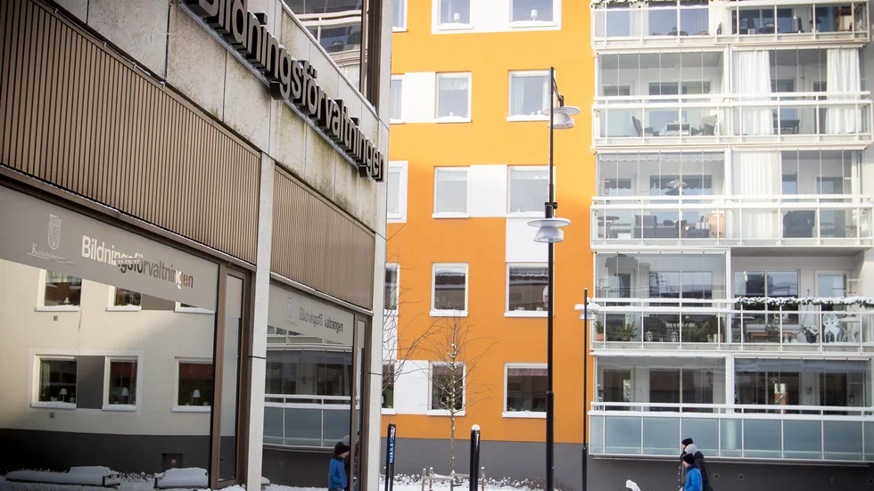 Här på bildningsförvaltningens kontor har omfördelningarna i skolans budget utformats.