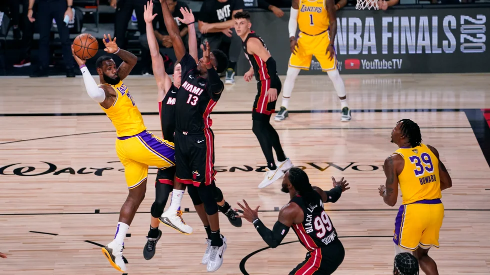 Första matchen i NBA:s finalserie mellan Los Angeles Lakers och Miami Heat noterades för rekordlåga tv-siffror.