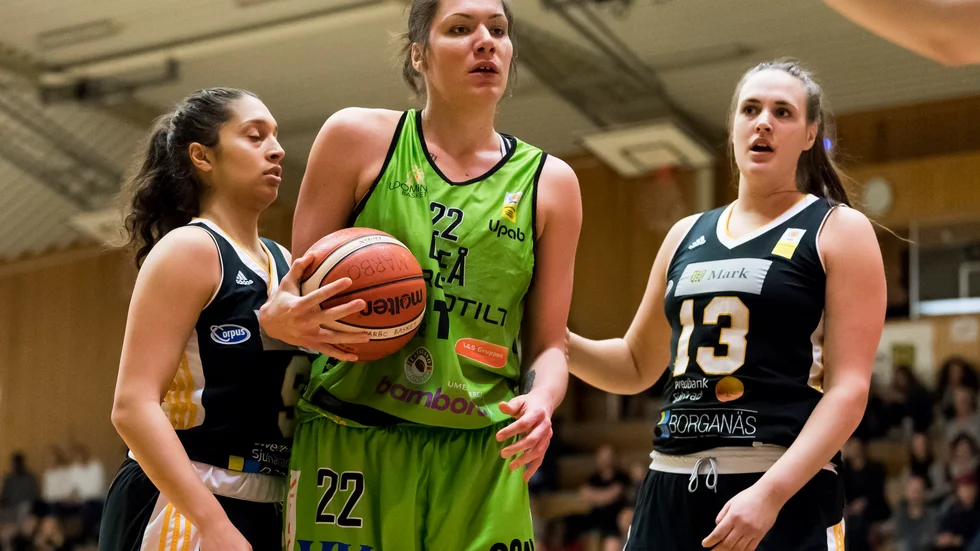 Zenta Melnika, här i Udominatelinnet i Svenska basketligan säsongen 2016/17, är klar för Uppsala Basket.