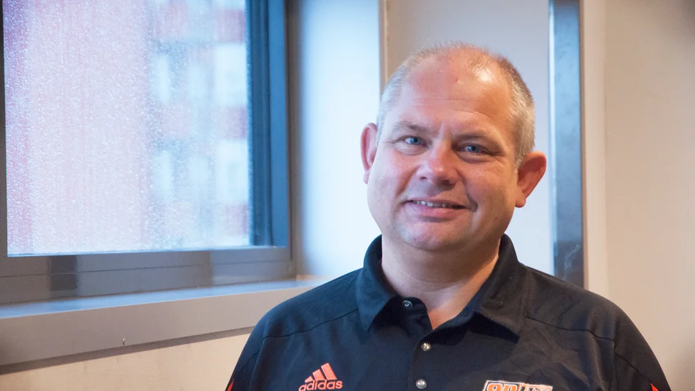 Pandemin och dess restriktioner gör att klubbar får tänka mer utanför boxen. Kecke Lundh och Onyx har ambitioner om att få till en utomhusbaserad innebandycup senare i år, i samarbete med KIB.