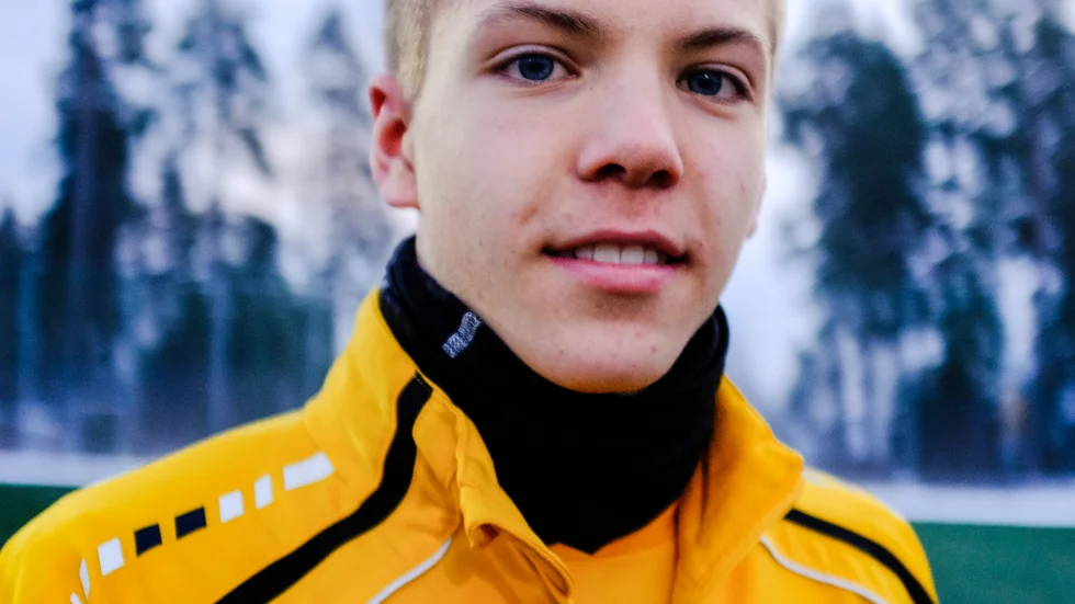 Det är fyra år sedan Theodor Skarp lämnade Katrineholm för Åtvidaberg. På lördag kan han vara med och spela upp laget i ettan.