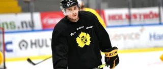 Efter omtalade tacklingen – Nowick redo för Brynäs: ”Är de ute efter mig är det helt okej”