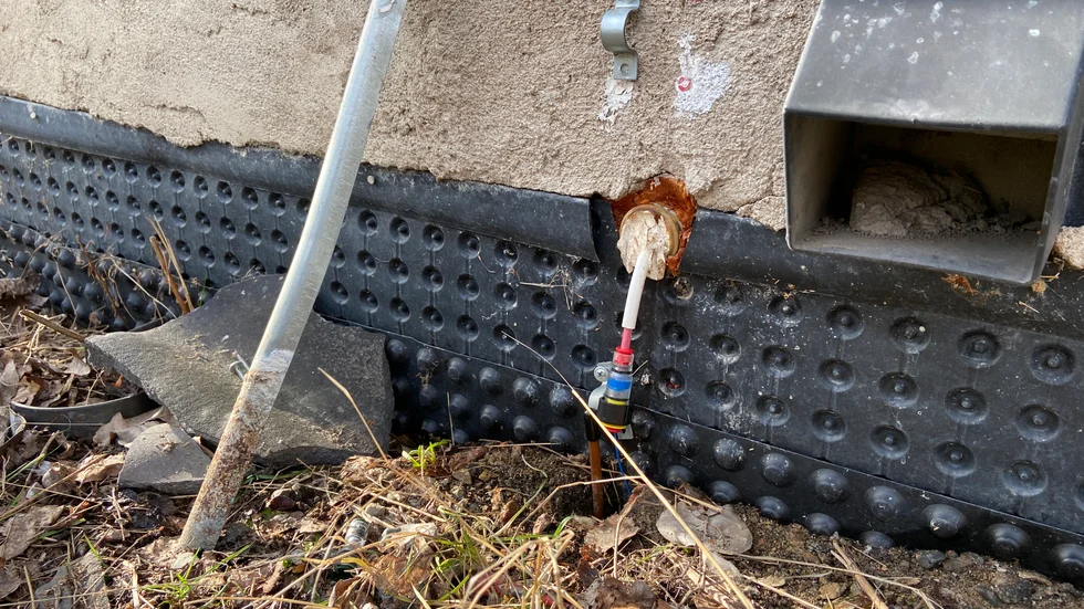 Störningen som drabbar 480 hushåll i Nyborgsområdet uppges bero på en avgrävd kabel. Bilden är från en annan plats.