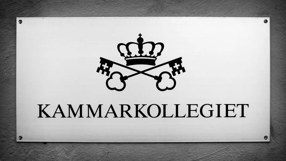 En man från Tierps kommun som skadade handen allvarligt vid en arbetsplatsolycka får nu ersättning av Kammarkollegiet.