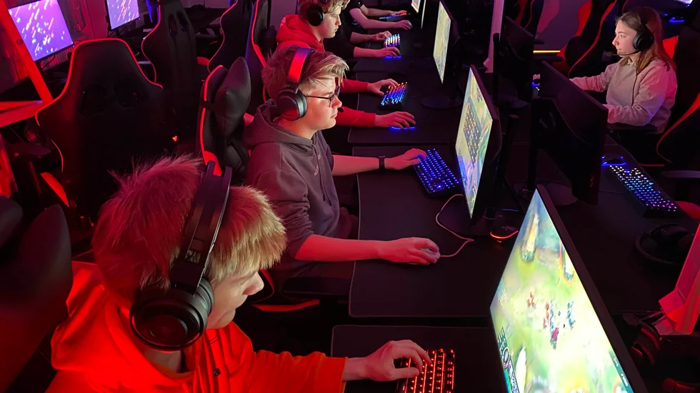 Elever på Storsjögymnasiet under lektion – till hösten kommer elever att kunna läsa esport även på Guldstadsgymnasiet i Skellefteå. 