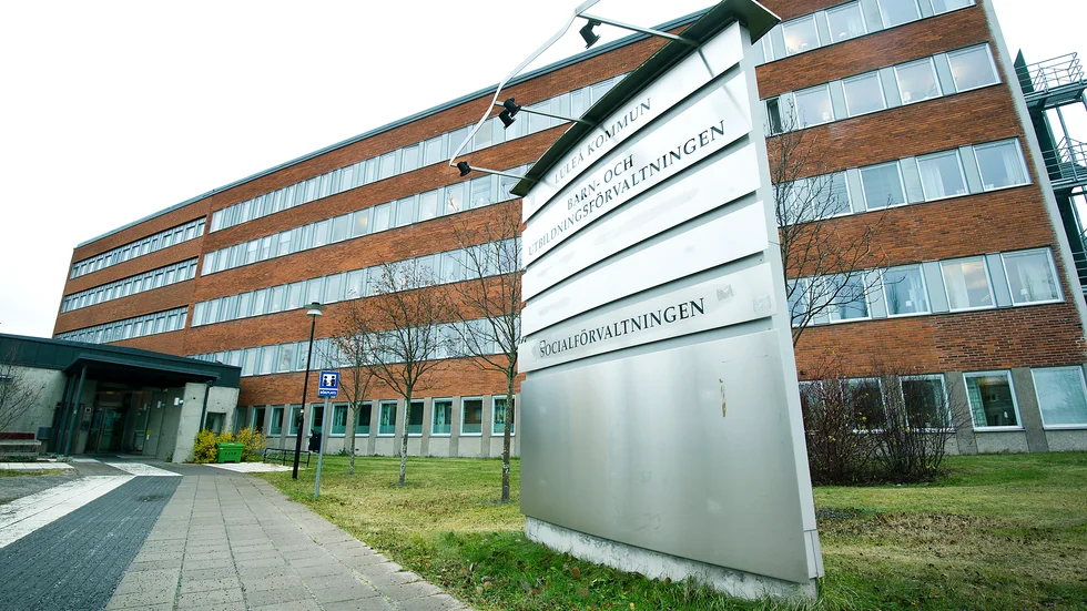 Kraftiga brister inom en hemtjänstgrupp i Luleå låg bakom att en brukare först en vecka efter att anhörig larmat hittades död.