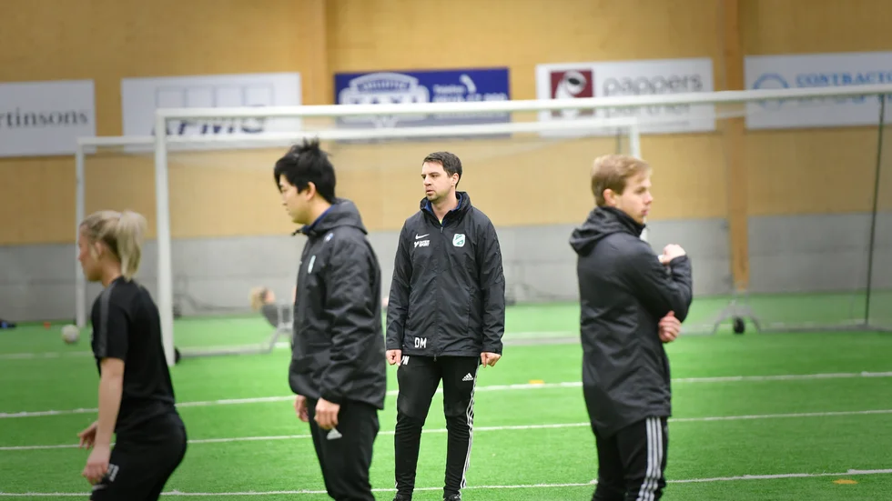 Moröns nye huvudtränare Patrik Nilsson ser fram emot att se sitt lag på fullstor plan för första gången.