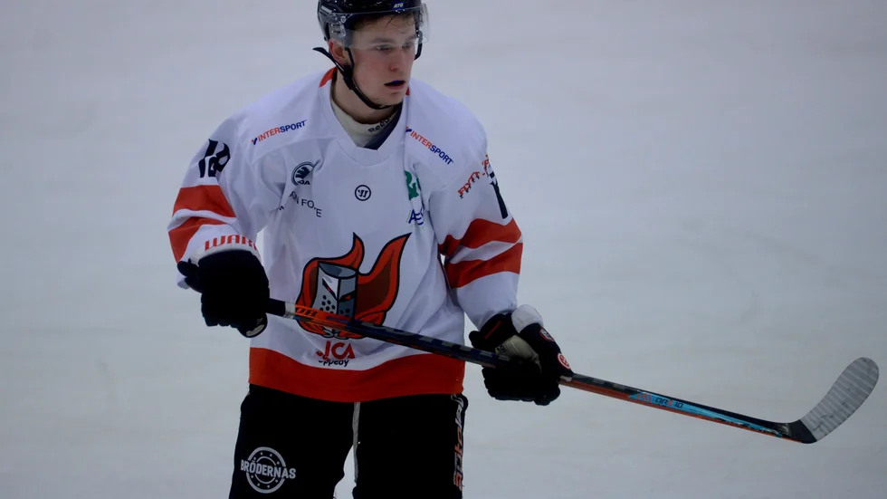 Isak Dahlin fortsätter att visa fin form och tillhörde huvudrollsinnehavarna inför onsdagskvällens föreställning i Borlänge ishall som bevittnades av 363 åskådare.