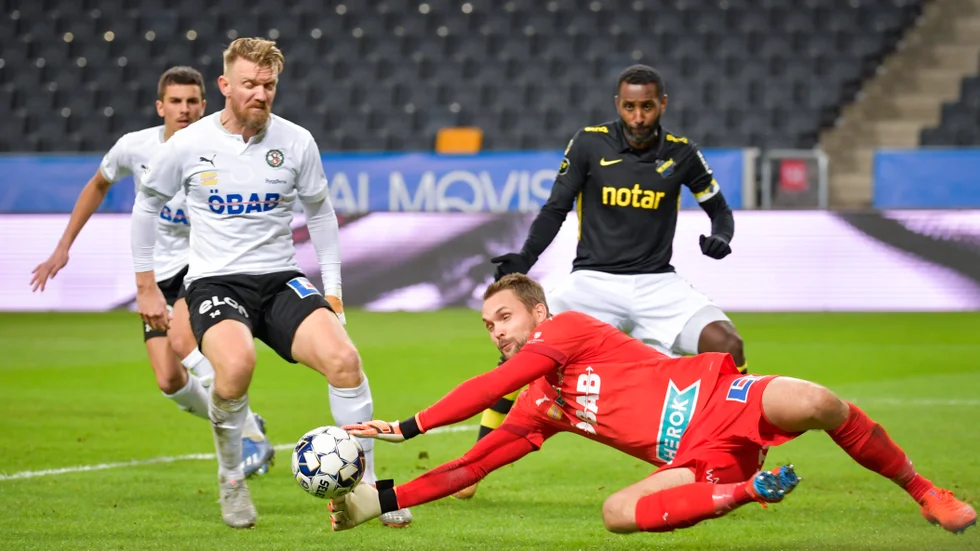 Målvakten Oscar Jansson lämnar Örebro SK och spelar framöver för IFK Norrköping. Arkivbild.