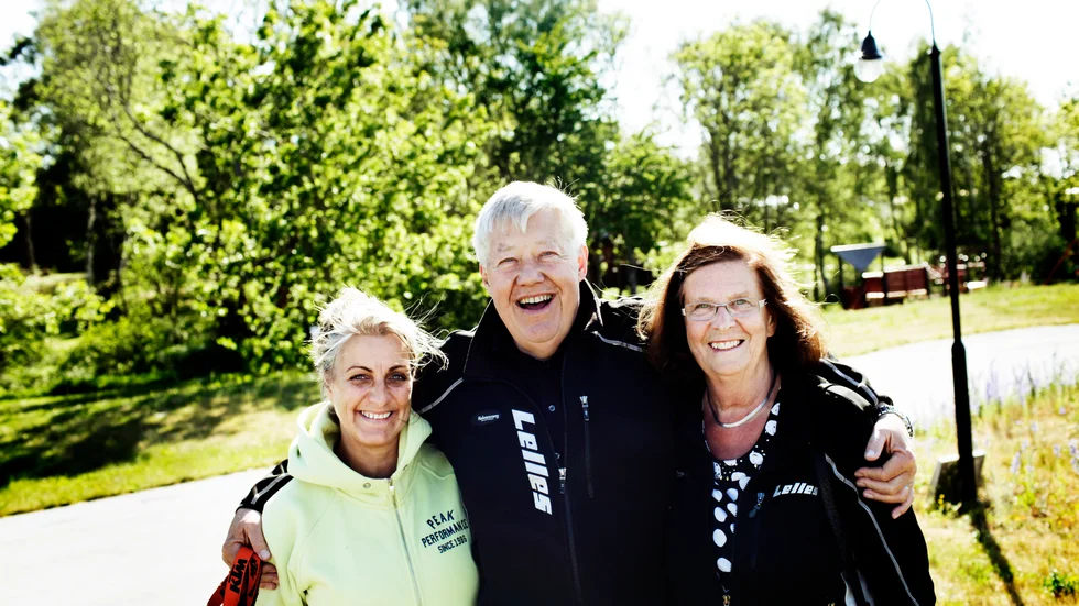 Eva Werkelin med "Lelle" Westin och frun Anita som båda var stora profiler inom motorcykel-Sverige. 