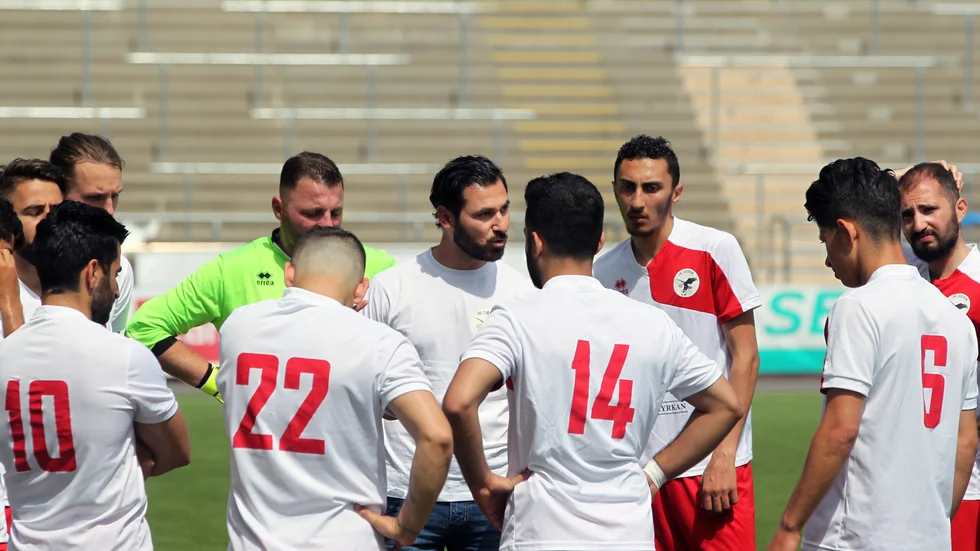 Milad Touma lämnar Derik. 