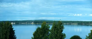 Spegelblankt på Luleälven     