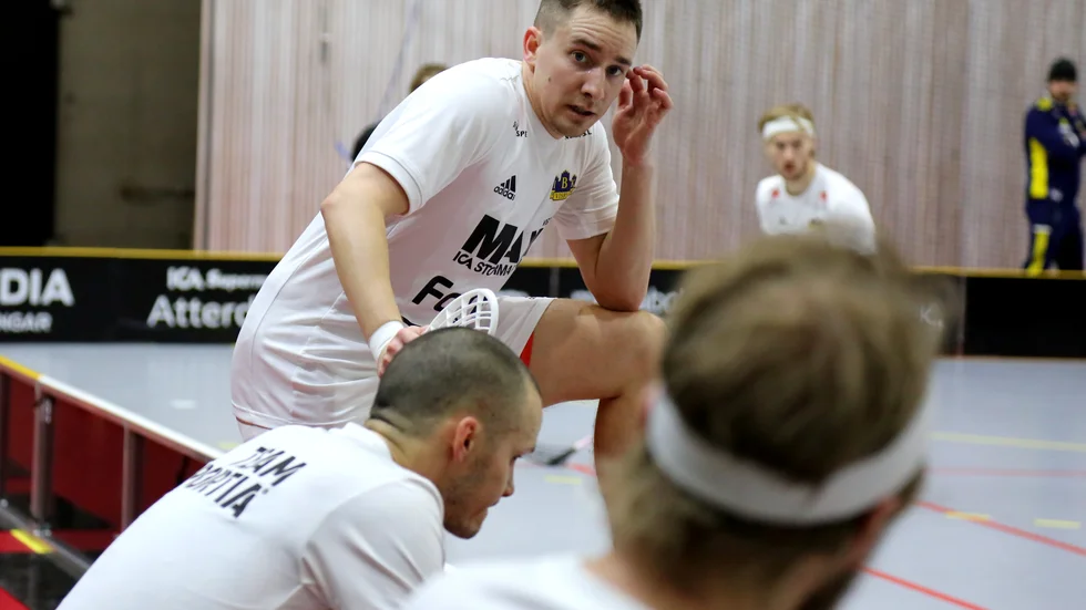 Filip Grapne och hans lagkamrater i Visby IBK kan säkra en kvalplats till SSL i kväll.